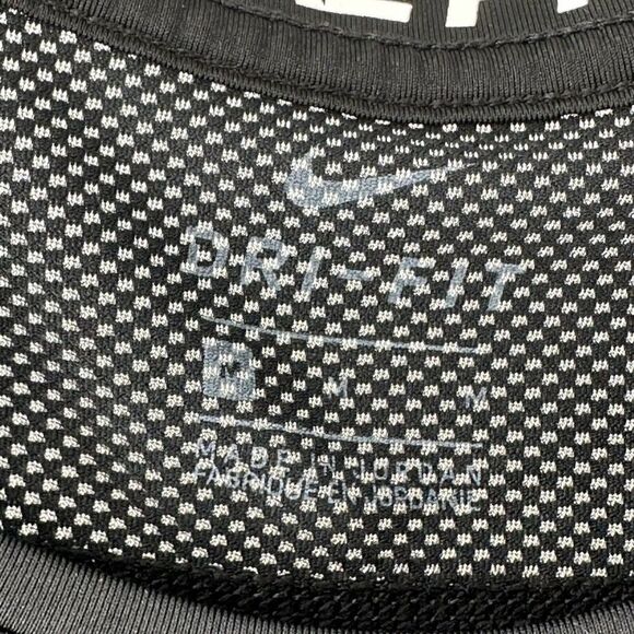 Nike Pro Shirt Sleeveless Black Womens Size M Vented Athletic Vented Swoosh Top - Picture 7 of 8